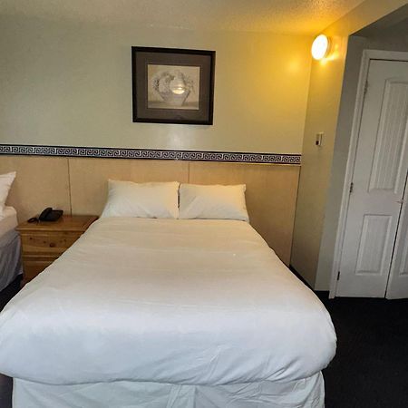 Silver Crest Lodge Grande Prairie Kültér fotó