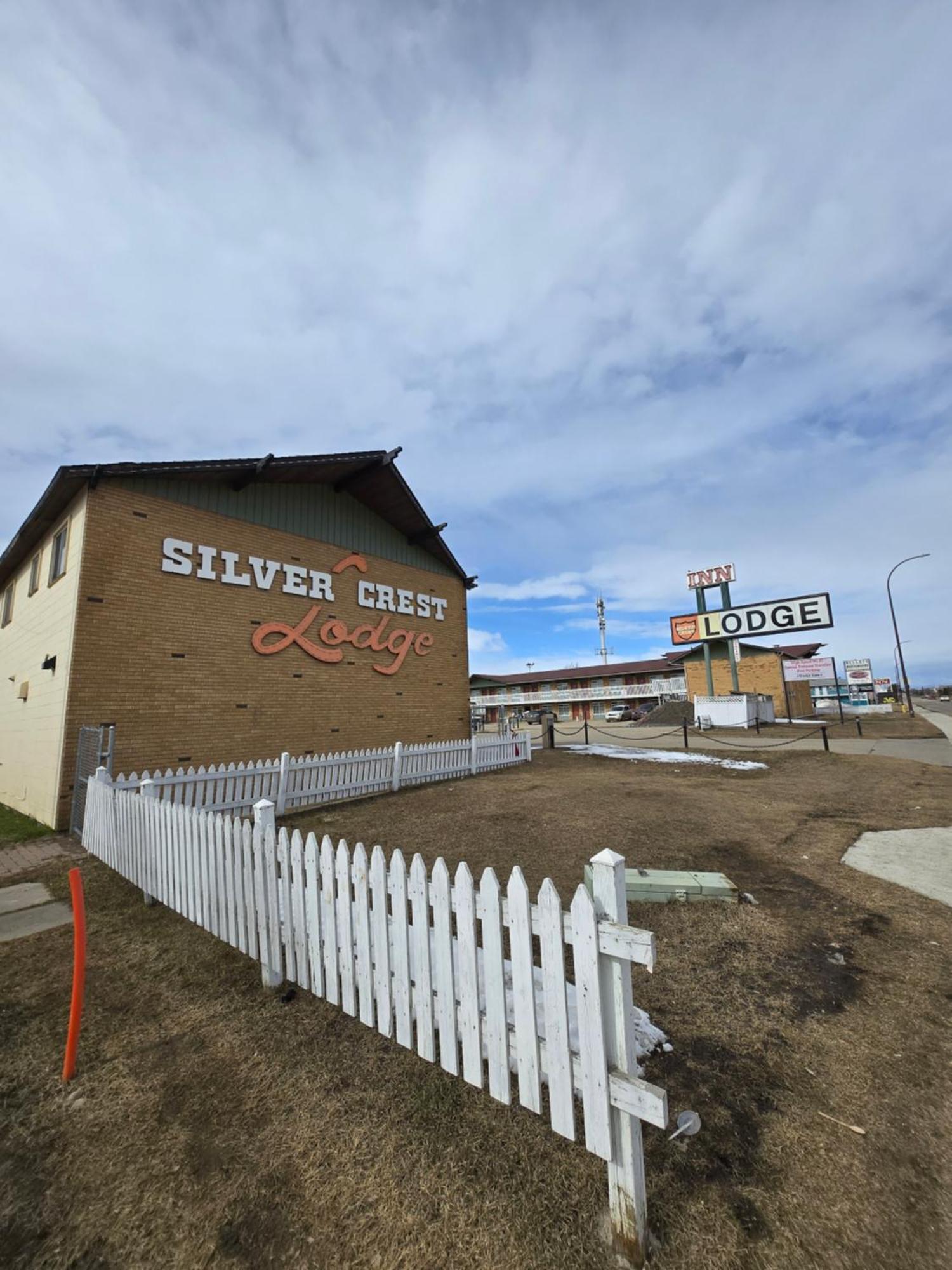 Silver Crest Lodge Grande Prairie Kültér fotó